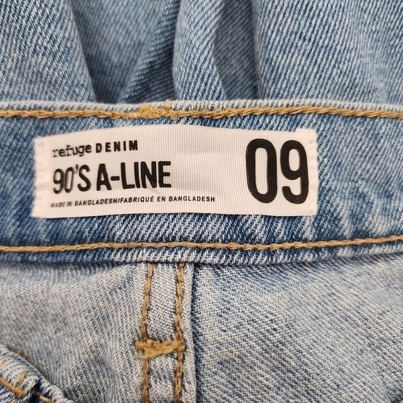 Nwt Refuge Denim 90's A-Line High Waisted Light Wash Mom Jean Shorts Size 9 - Picture 6 of 10